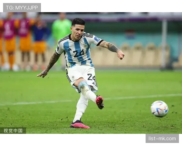 接管中场恩佐本赛季直塞撕开后防线更胜上季